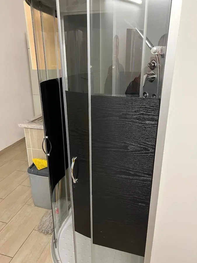 Wohnung Zentrum Wien 10 0*, Vienna Austria
